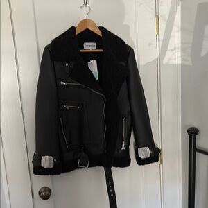 Steve Madden Black Leather Jacket with Prominent Collar and Adjustable Belt